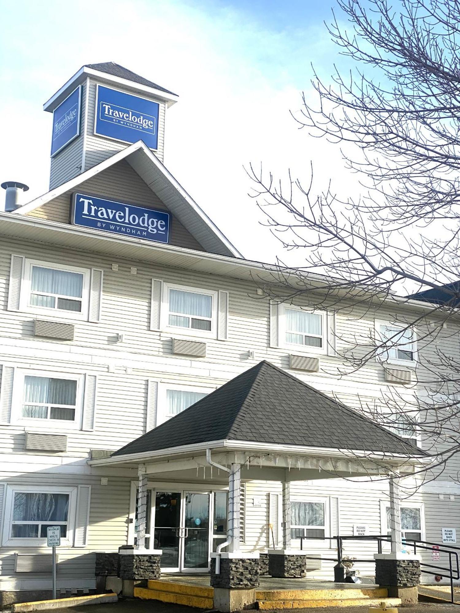 Vantage Inn&Suites Fort Mcmurray Exterior foto