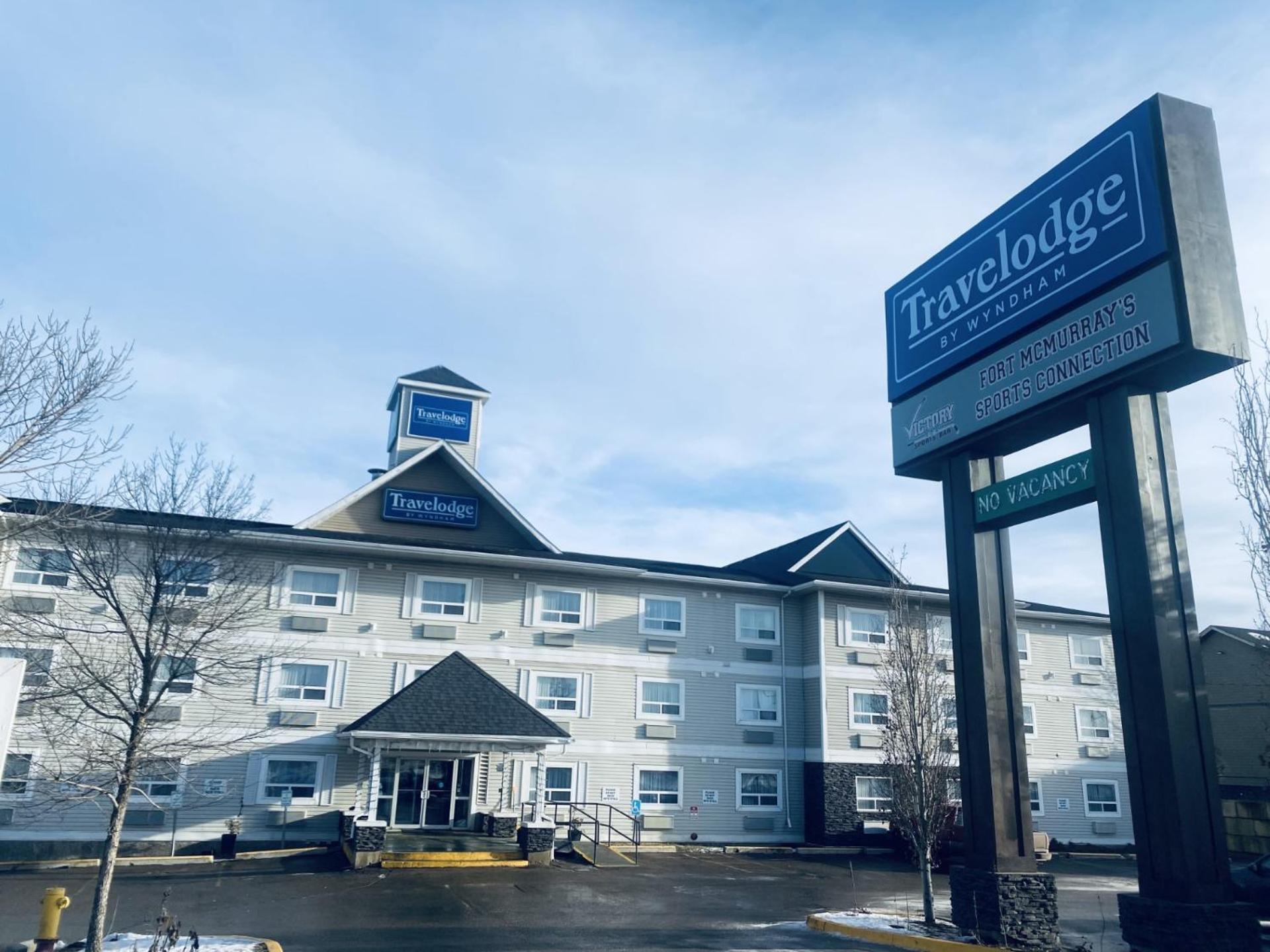 Vantage Inn&Suites Fort Mcmurray Exterior foto