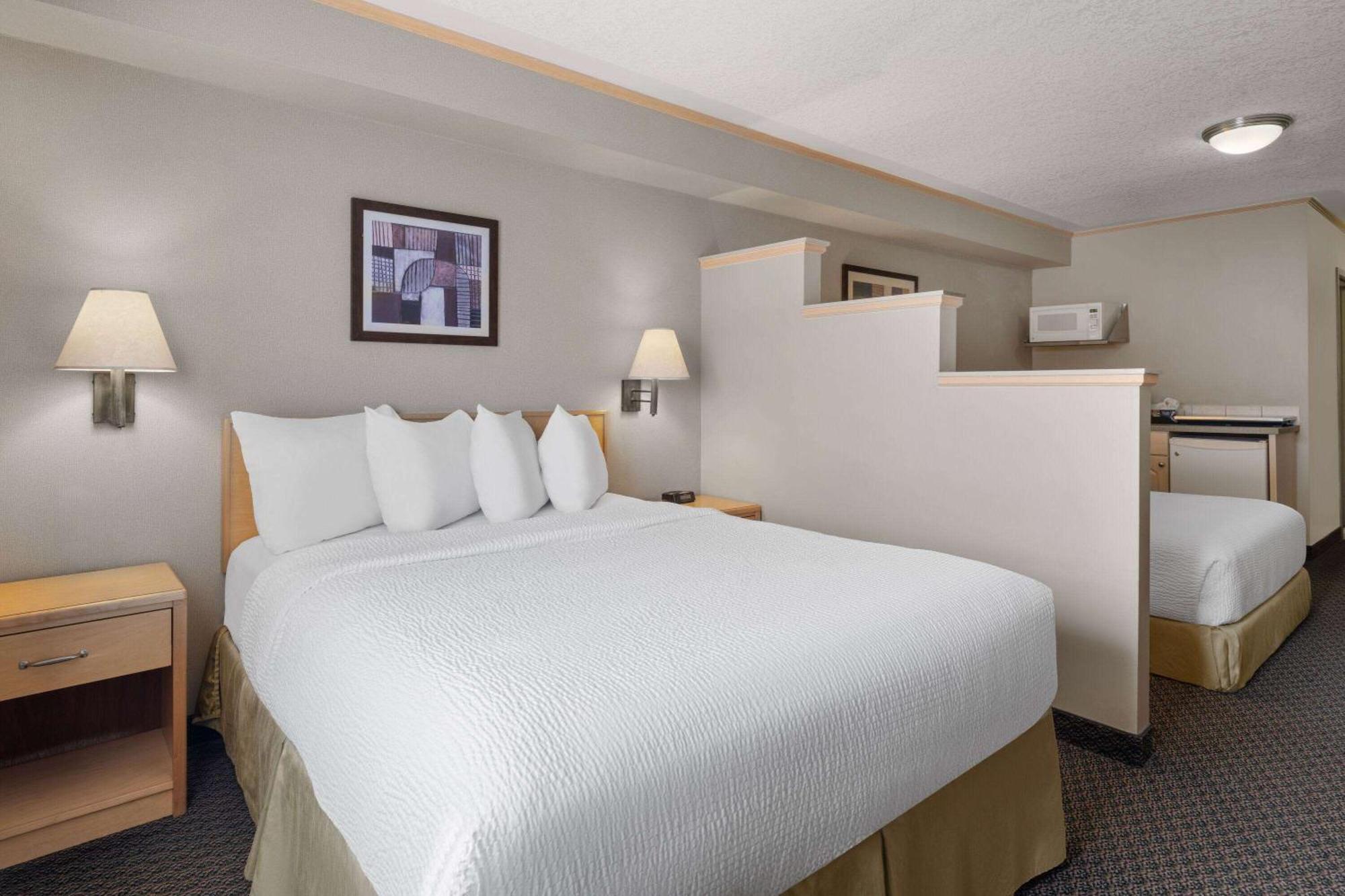 Vantage Inn&Suites Fort Mcmurray Exterior foto